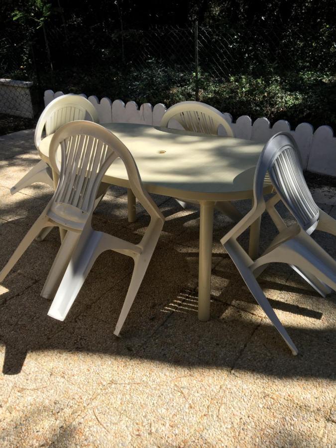 Les Pins Ensoleilles Apartment Saint-Georges-de-Didonne ภายนอก รูปภาพ
